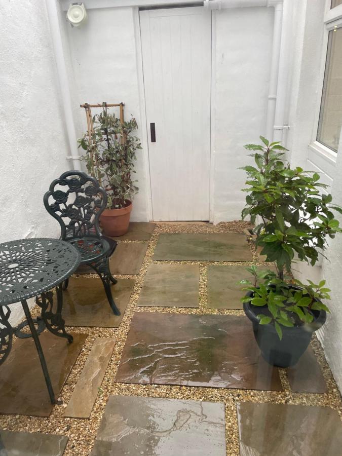 Eleven Upway Street Weymouth Exterior foto
